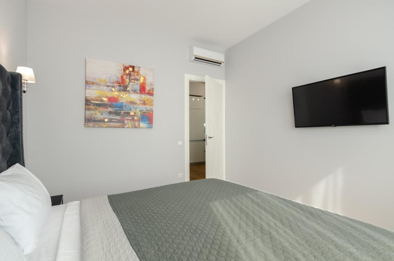 Petrovdom Apartment 77-94-59 In Rc Tetris Hall, Dilova Street 1-2 Kyiv Exterior photo